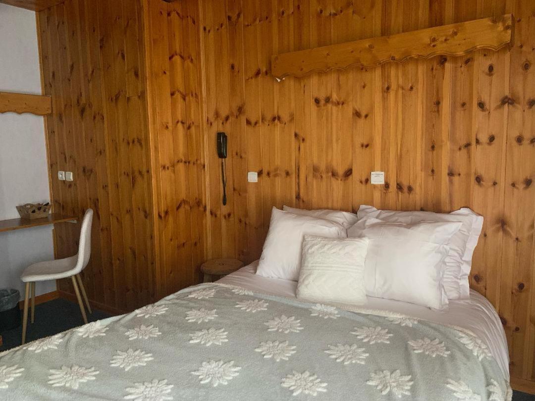 Hotels Les Catrems & Le Montagnou 奥西耶尔 外观 照片