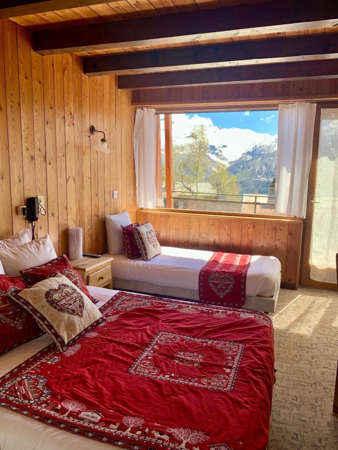 Hotels Les Catrems & Le Montagnou 奥西耶尔 外观 照片