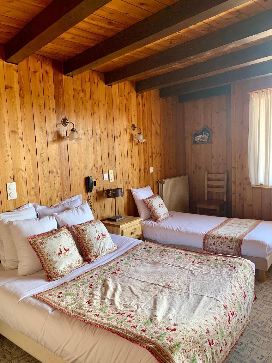 Hotels Les Catrems & Le Montagnou 奥西耶尔 外观 照片